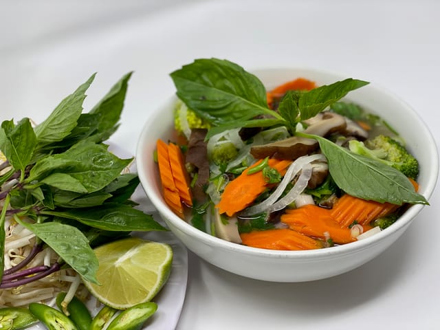 7V. Steamed Vegetables, Fried Tofu & Mushroom Noodle Soup.