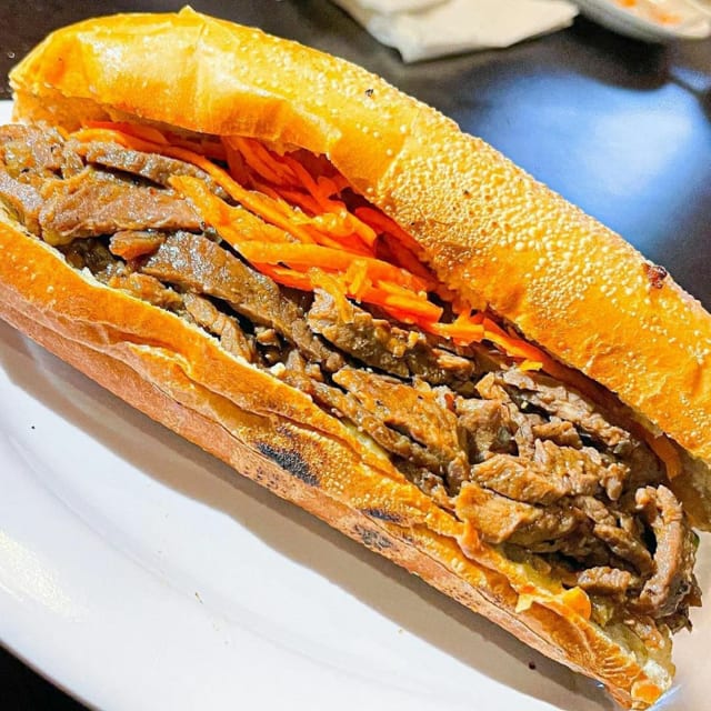 L21. Vietnamese Sandwich.